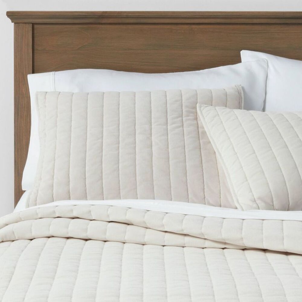 Full/Queen Channel Stitch Velvet Quilt Cotton Backing - Cream Bedding
